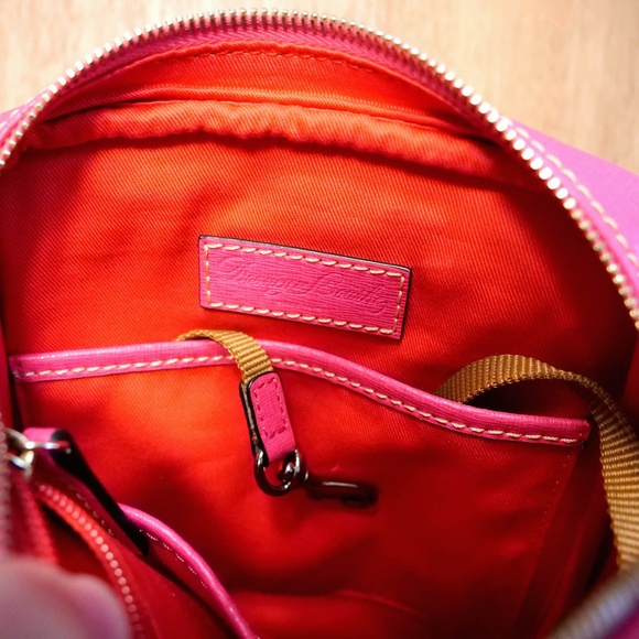 Dooney & Bourke Pink Saffiano Crossbody - NEW - Picture 3 of 8